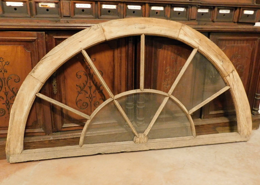 pan256 - Fensterfront, hölzerner Oberlichtbogen, Maße cm B 196 x H 100
